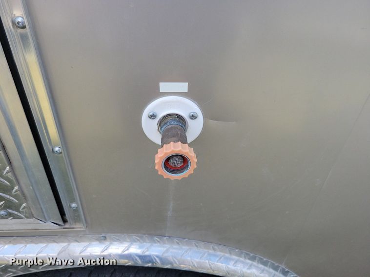 image for item JO9202 2010 Forest River  restroom trailer