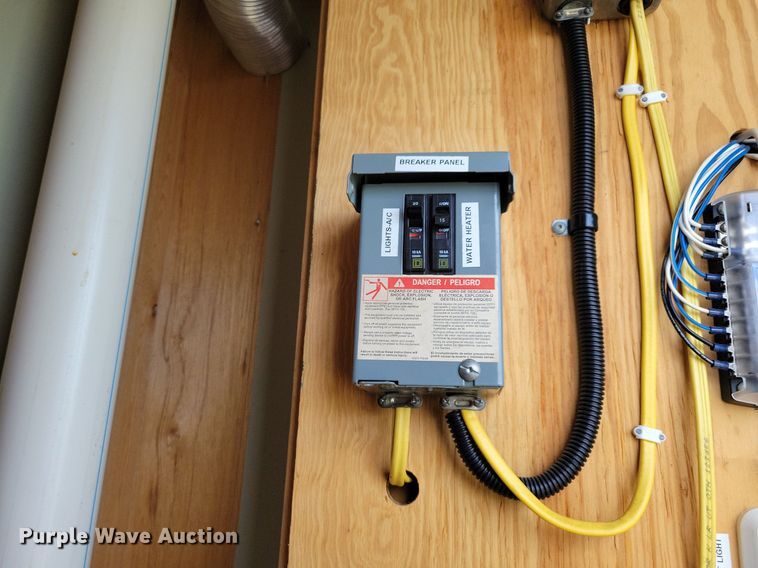 image for item JO9202 2010 Forest River  restroom trailer