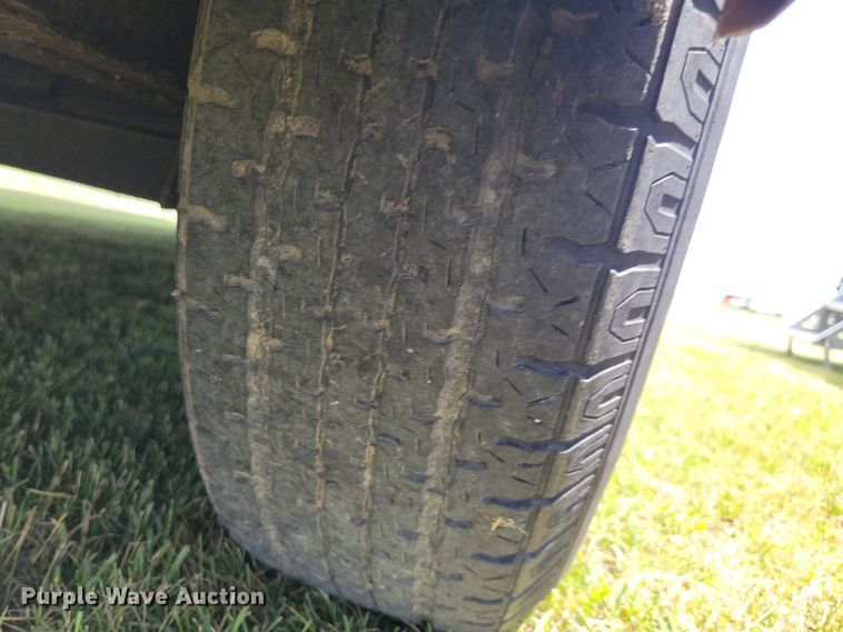 image for item JO9203 1995 Pace American  enclosed cargo trailer