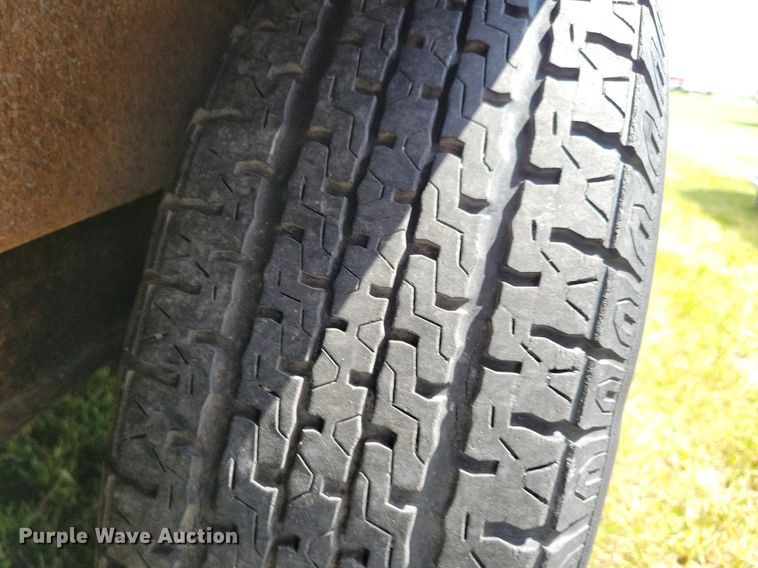 image for item JO9203 1995 Pace American  enclosed cargo trailer