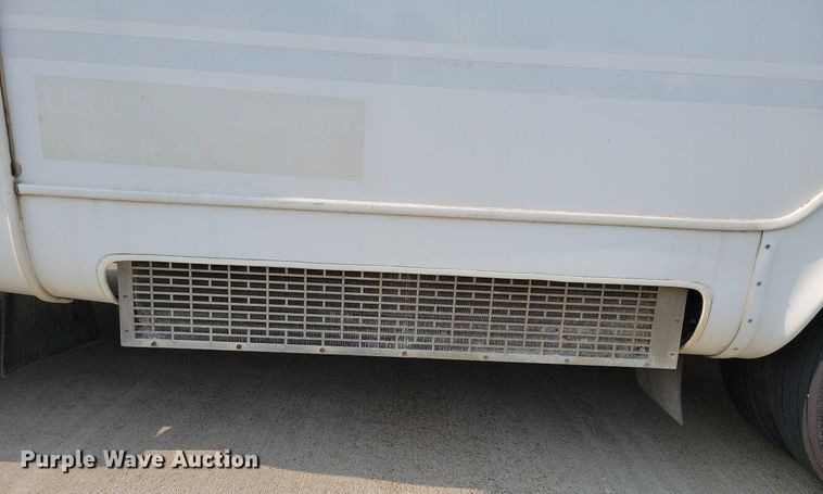 image for item JO9206 2010 Ford E450  shuttle bus