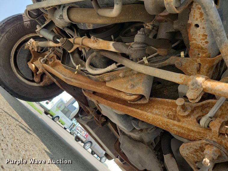 image for item JO9206 2010 Ford E450  shuttle bus