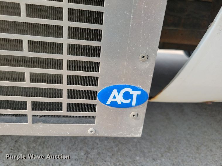 image for item JO9210 2010 Ford E450  shuttle bus