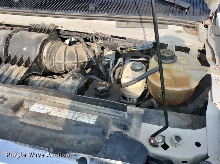 image for item JO9210 2010 Ford E450  shuttle bus