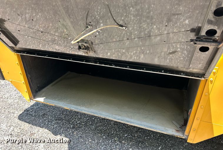 image for item KL9027 2005 Blue Bird  school bus