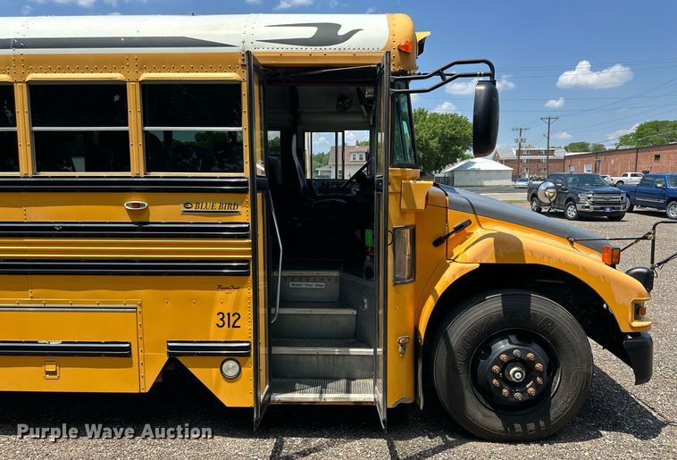image for item KL9027 2005 Blue Bird  school bus