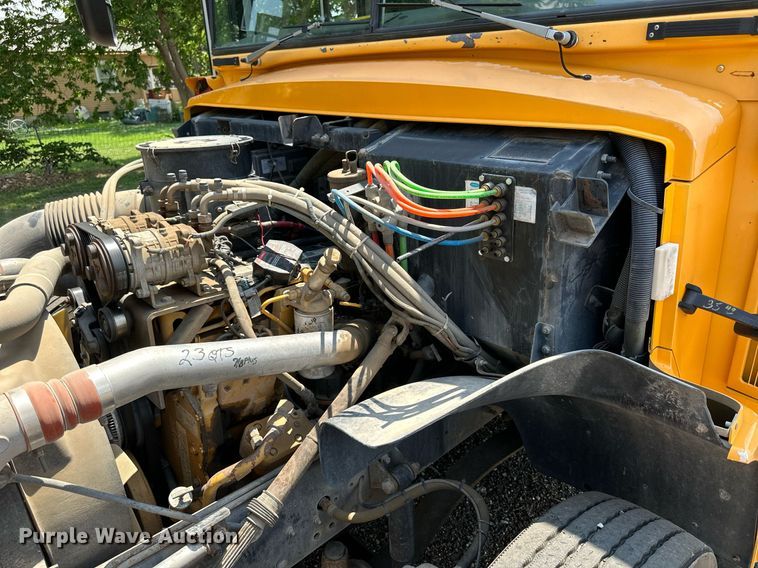 image for item KL9027 2005 Blue Bird  school bus