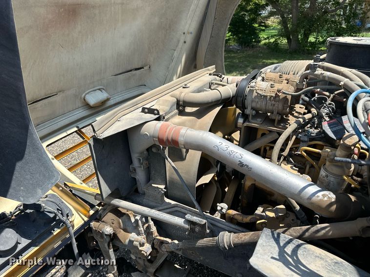 image for item KL9027 2005 Blue Bird  school bus