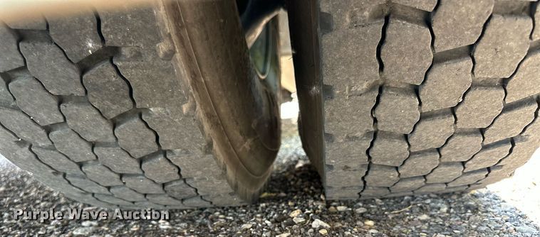 image for item KL9027 2005 Blue Bird  school bus