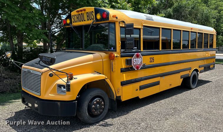 image for item KL9028 2001 Thomas Built  school bus