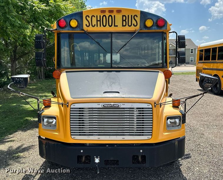 image for item KL9028 2001 Thomas Built  school bus