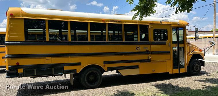 image for item KL9028 2001 Thomas Built  school bus