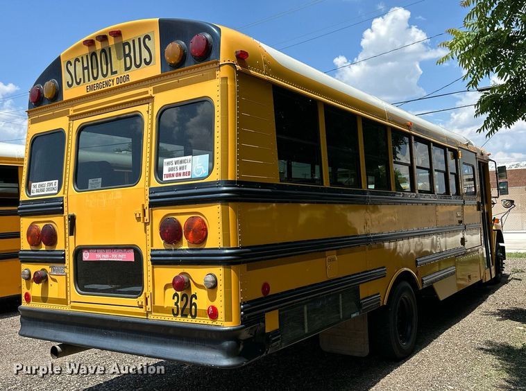 image for item KL9028 2001 Thomas Built  school bus