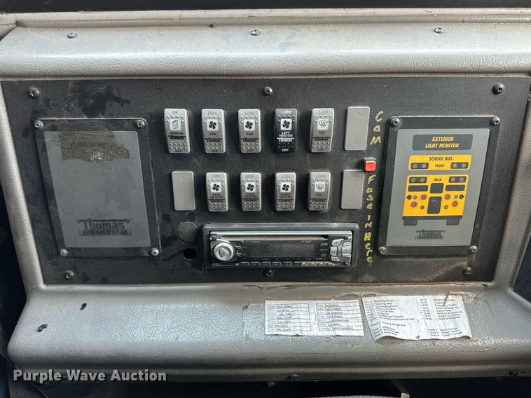 image for item KL9028 2001 Thomas Built  school bus