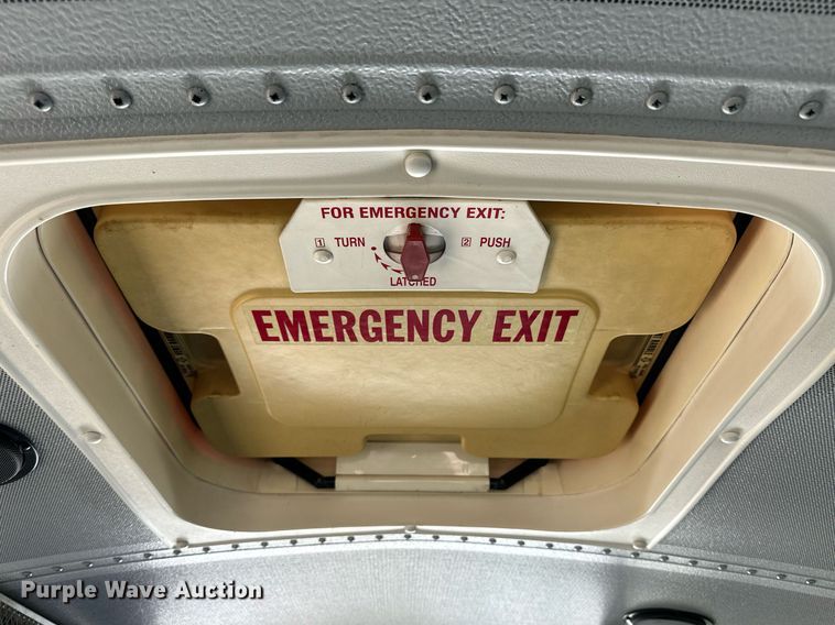 image for item KL9028 2001 Thomas Built  school bus