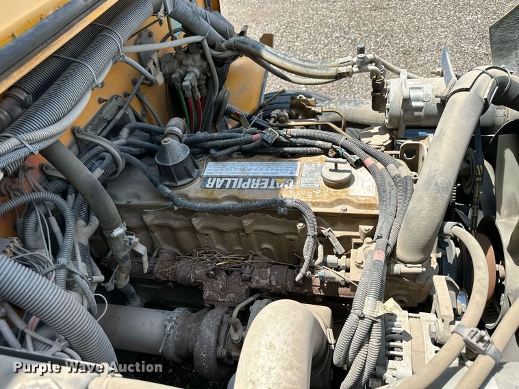 image for item KL9028 2001 Thomas Built  school bus