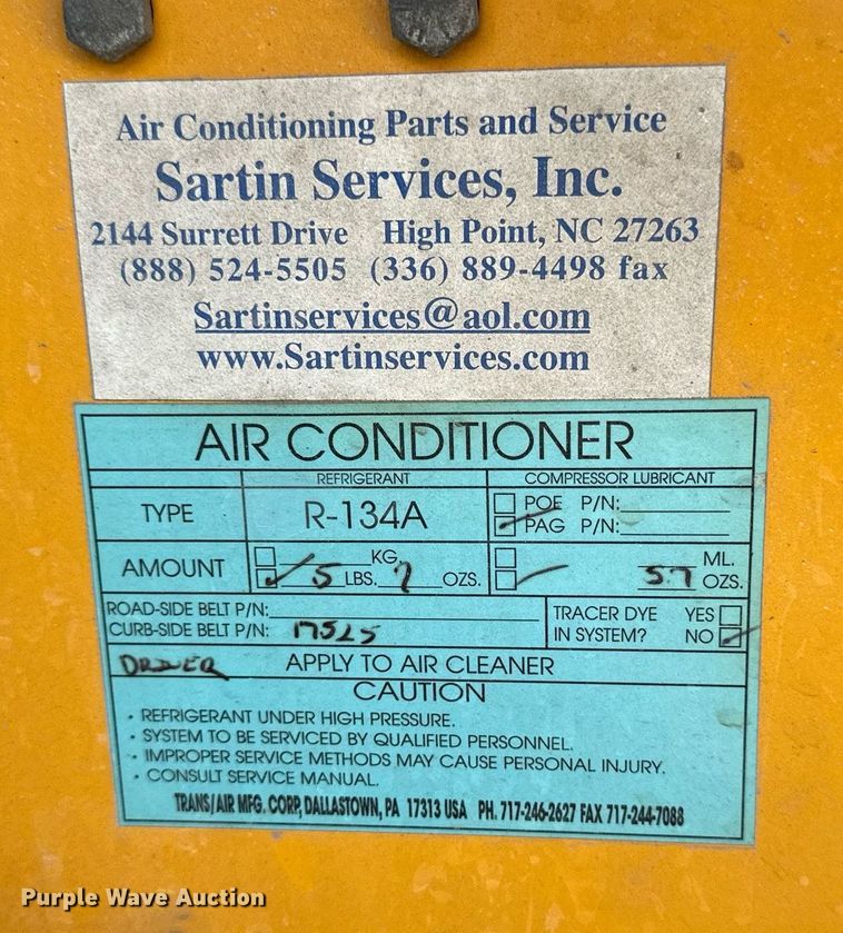 image for item KL9028 2001 Thomas Built  school bus