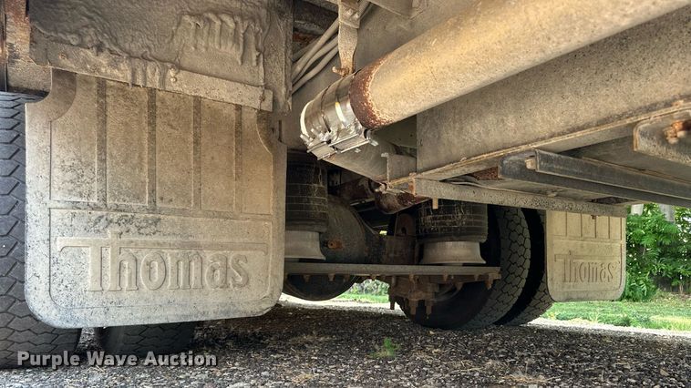 image for item KL9028 2001 Thomas Built  school bus