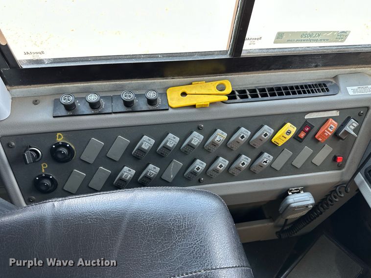 image for item KL9029 2012 Thomas Built  school bus