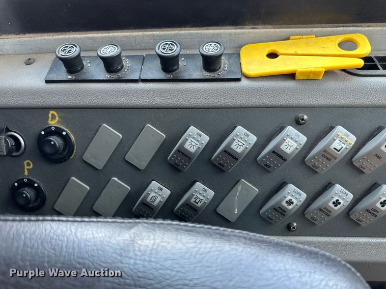 image for item KL9029 2012 Thomas Built  school bus