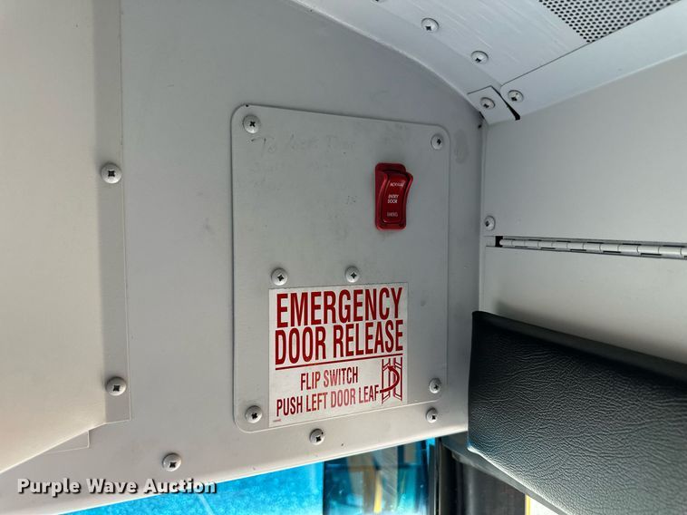 image for item KL9029 2012 Thomas Built  school bus