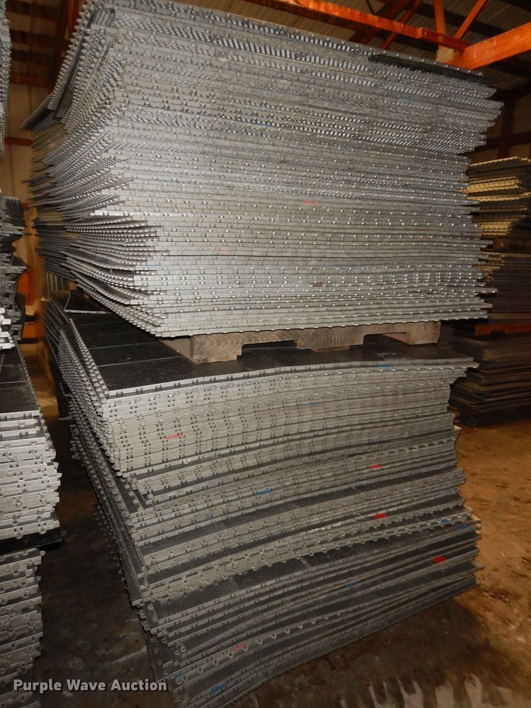 image for item KS9371 Approximately 1,500 to 1,700 pieces of gymnasium flooring