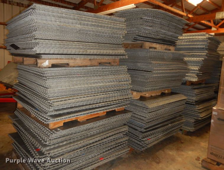 image for item KS9371 Approximately 1,500 to 1,700 pieces of gymnasium flooring