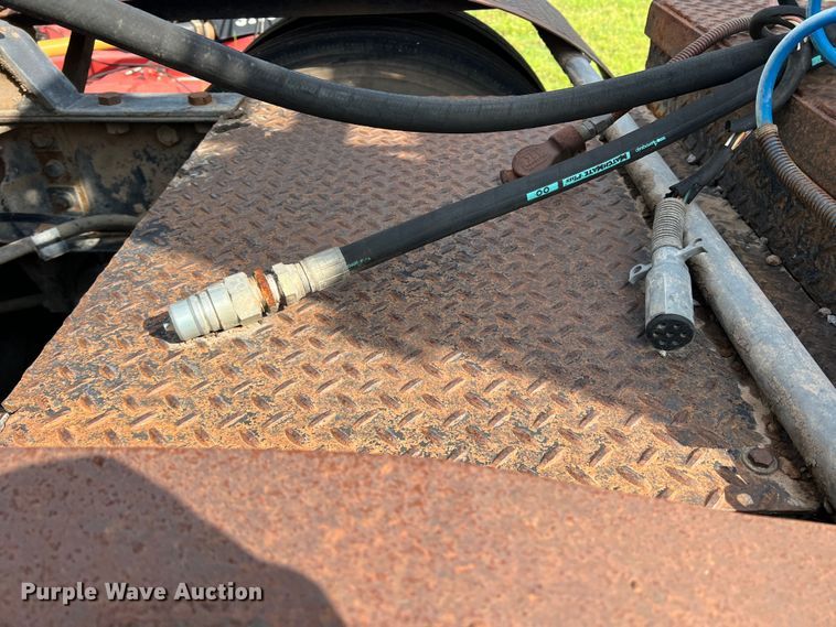 image for item LB9331 1982 International F-2275  winch truck