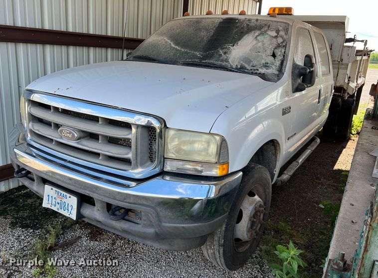 image for item LB9332 2003 Ford F550  Crew Cab dump truck
