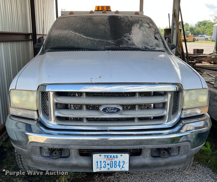 image for item LB9332 2003 Ford F550  Crew Cab dump truck