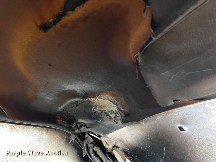 image for item LB9332 2003 Ford F550  Crew Cab dump truck