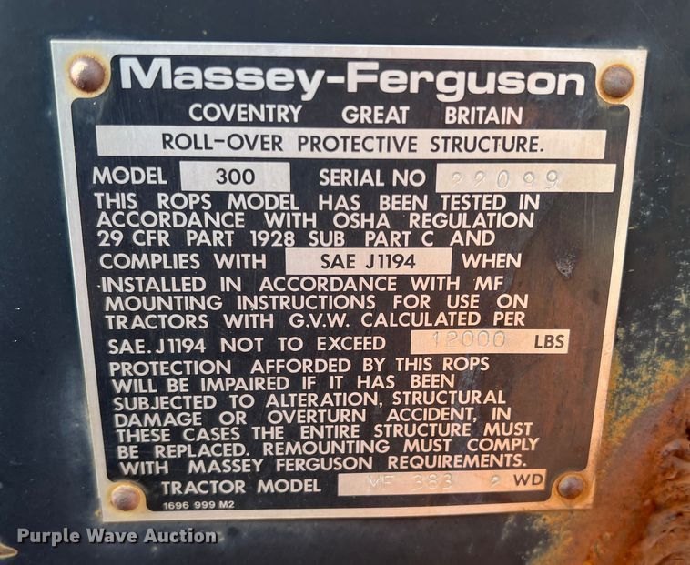 image for item LB9333 1993 Massey Ferguson 383  tractor