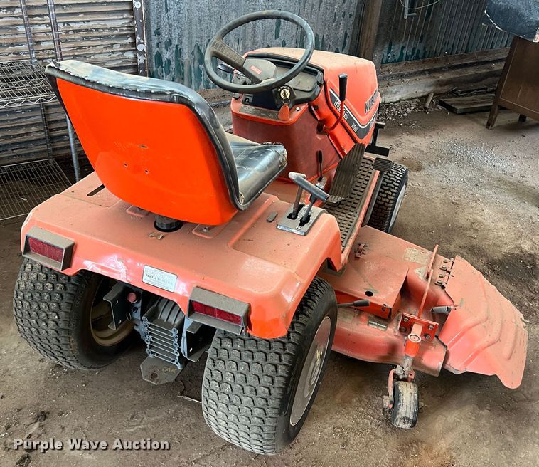 image for item LB9335 Kubota G1900  lawn mower