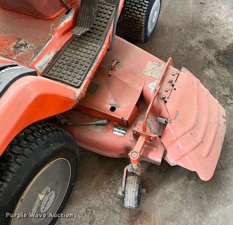 image for item LB9335 Kubota G1900  lawn mower