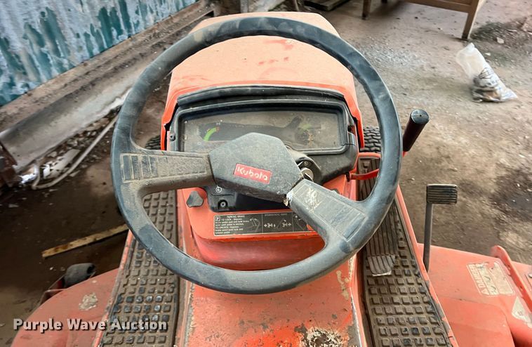 image for item LB9335 Kubota G1900  lawn mower