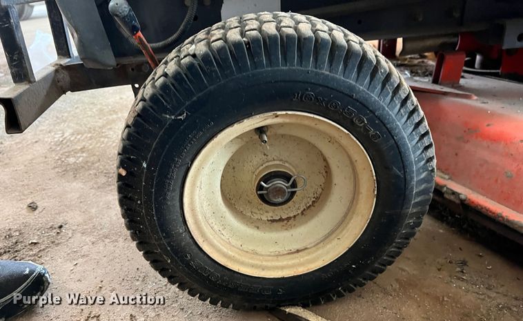 image for item LB9335 Kubota G1900  lawn mower