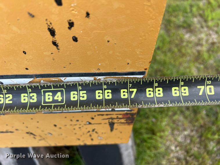 image for item LB9338 1999 Ferguson SP912  pneumatic roller