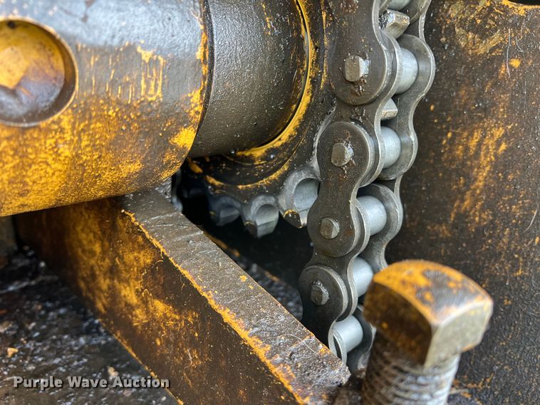 image for item LB9338 1999 Ferguson SP912  pneumatic roller