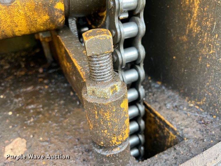 image for item LB9338 1999 Ferguson SP912  pneumatic roller