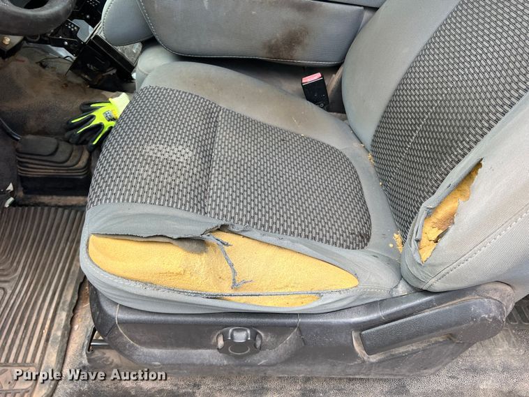 image for item LB9340 2011 Ford F250 Super Duty  SuperCab pickup truck