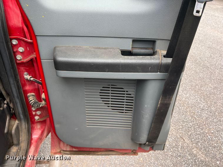 image for item LB9340 2011 Ford F250 Super Duty  SuperCab pickup truck