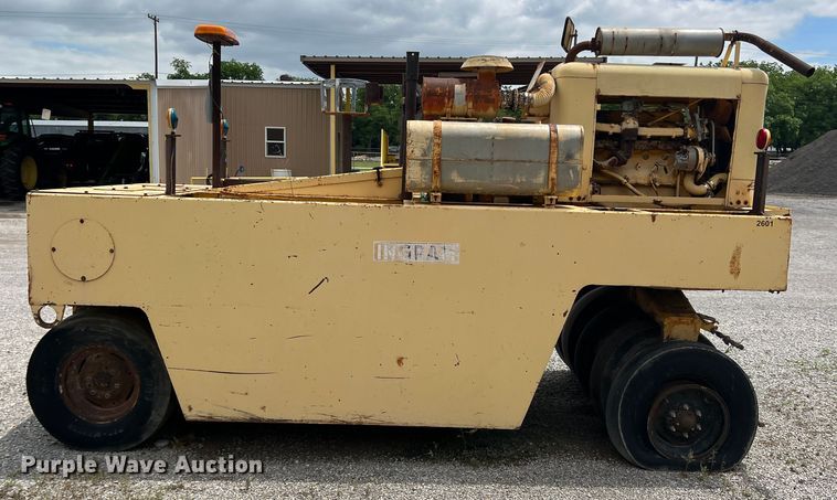 image for item LB9341 Ingram 9-2800-P  pneumatic roller