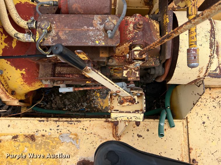 image for item LB9341 Ingram 9-2800-P  pneumatic roller