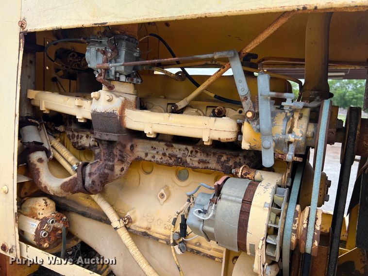 image for item LB9341 Ingram 9-2800-P  pneumatic roller