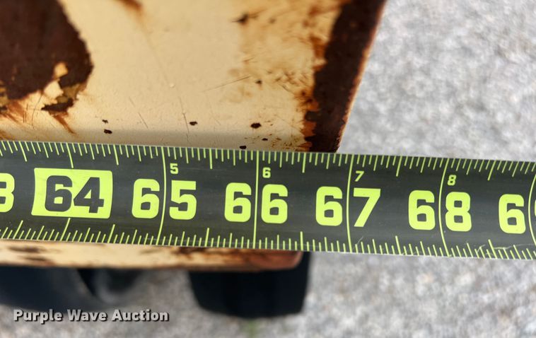 image for item LB9341 Ingram 9-2800-P  pneumatic roller