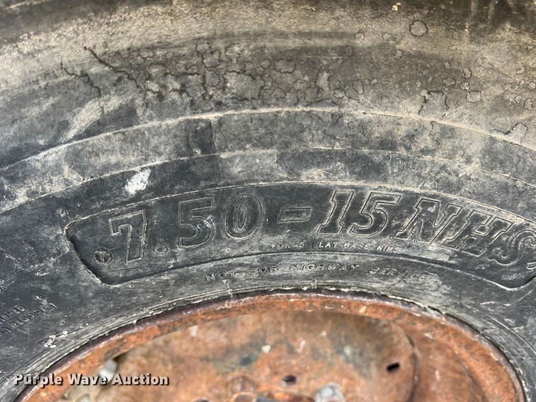 image for item LB9341 Ingram 9-2800-P  pneumatic roller