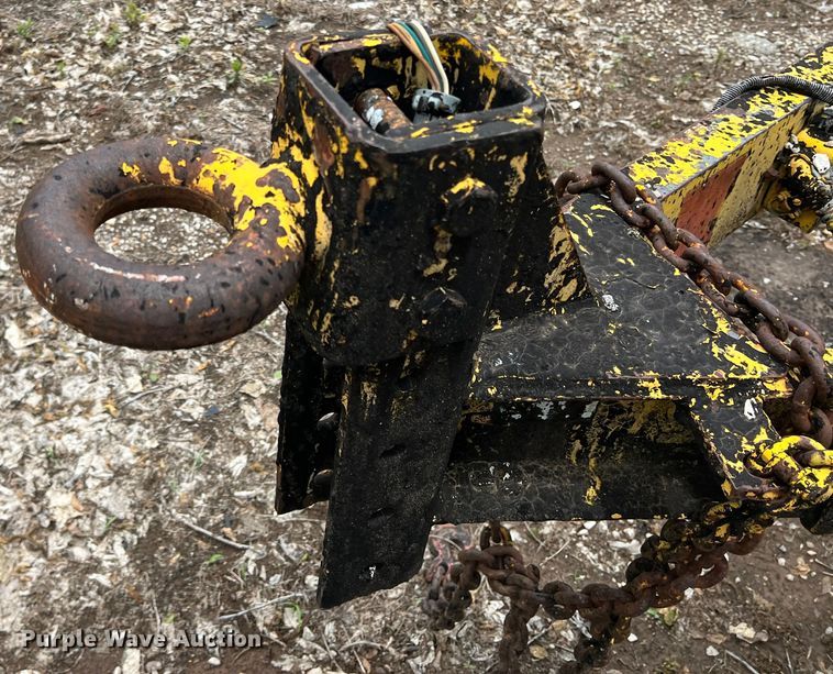 image for item LB9344 1983 Cleaver Brooks 2-B  melter applicator