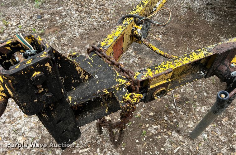 image for item LB9344 1983 Cleaver Brooks 2-B  melter applicator