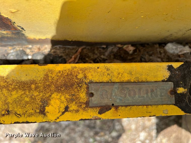 image for item LB9344 1983 Cleaver Brooks 2-B  melter applicator