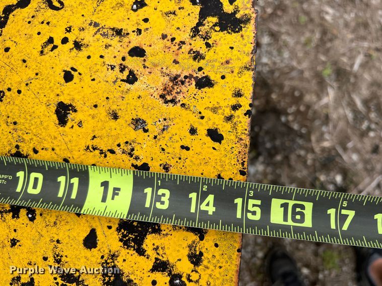 image for item LB9344 1983 Cleaver Brooks 2-B  melter applicator